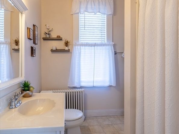59 Washington St, Ipswich MA 01938