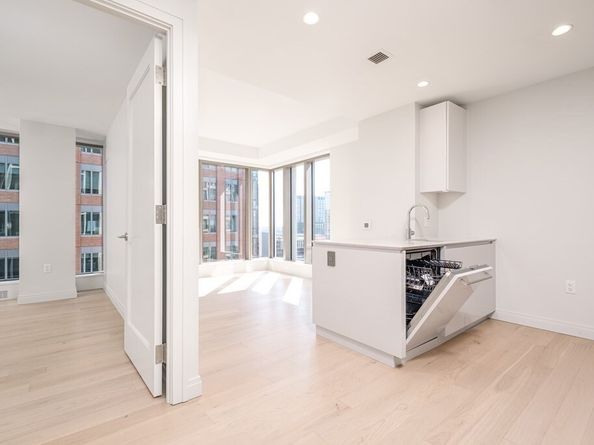 135 Seaport Blvd 1508, Boston MA 02210