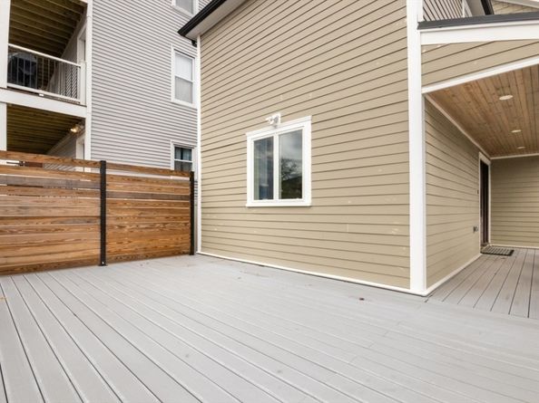 4 Chickatawbut St, Boston MA 02122