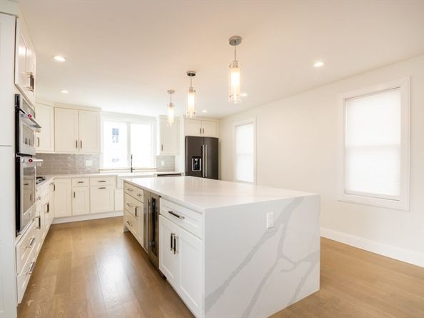 4 Chickatawbut St, Boston MA 02122