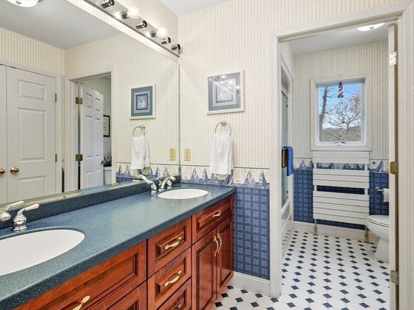 31 Rivercrest Drive, West Newbury MA 01985