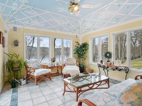 31 Rivercrest Drive, West Newbury MA 01985