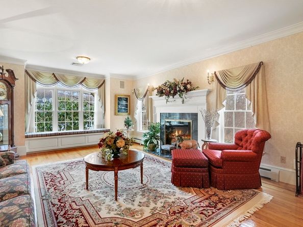31 Rivercrest Drive, West Newbury MA 01985