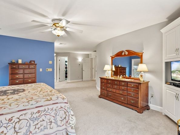31 Rivercrest Drive, West Newbury MA 01985