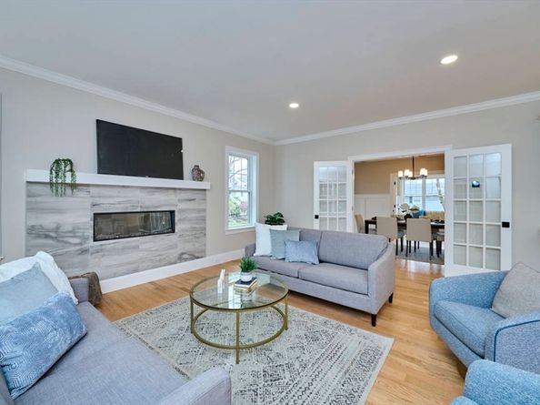 51 Greeley Cir, Arlington MA 02474