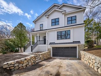 51 Greeley Cir