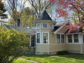 68 Depot St., Duxbury MA 02332