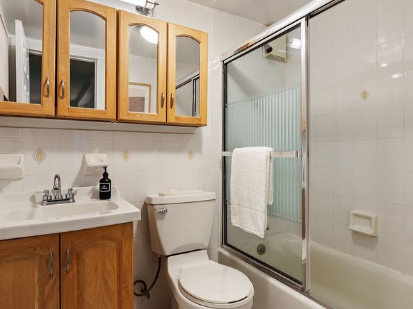 424 West 49th Street 6A, New York NY 10019