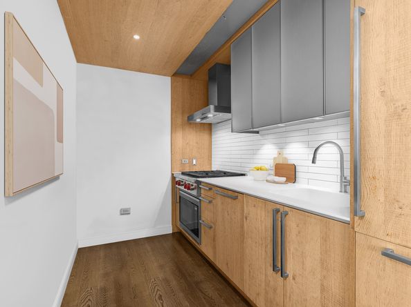 211 East 13th Street 1C, New York NY 10003