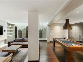 211 East 13th Street 1C, New York NY 10003
