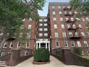 435 Ocean Parkway 3K, Brooklyn NY 11218