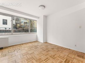 315 West 70th Street 2D, New York NY 10023