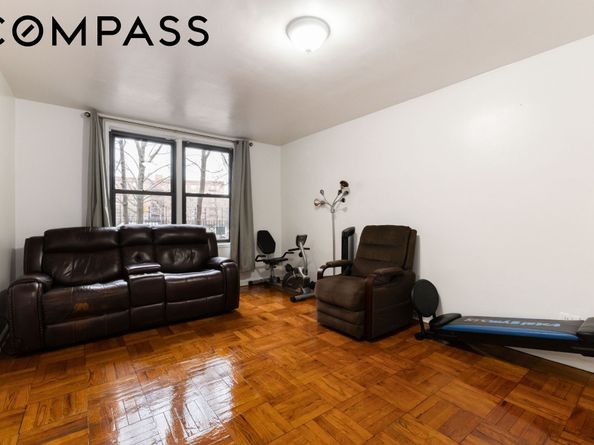 33-24 Junction Boulevard 1R, Queens NY 11372