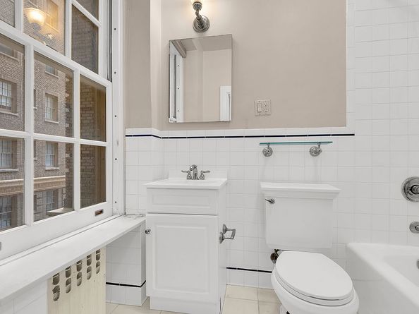 41 Central Park W 4E, New York NY 10023