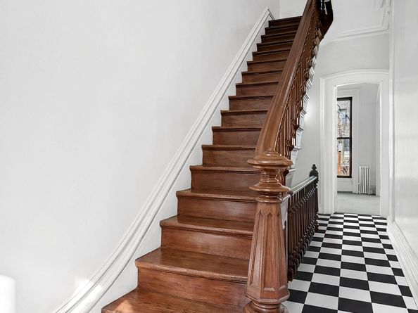 29 Clifton Place, Brooklyn NY 11238