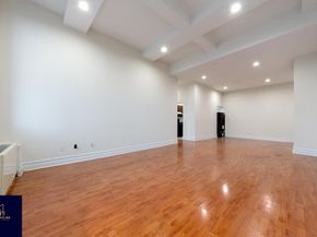 45-02 Ditmars Boulevard 515, Queens NY 11105