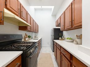 45-02 Ditmars Boulevard 515, Queens NY 11105