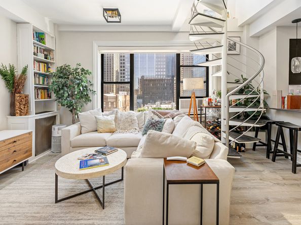 321 West 55th Street 93, New York NY 10019