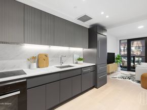 300 West 30th Street 4E, New York NY 10001