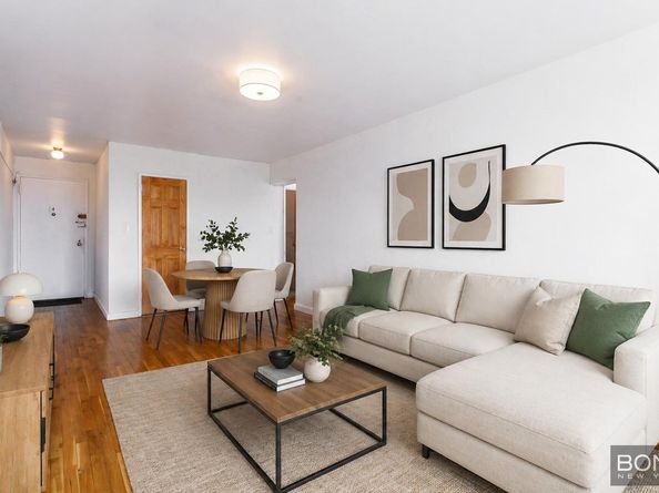 50-21 39th Place 4B, Queens NY 11104