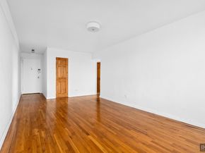 50-21 39th Place 4B, Queens NY 11104