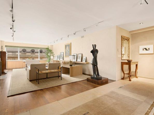 700 Park Avenue 9A, New York NY 10021