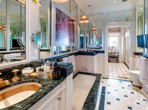 109 East 69th Street, New York NY 10021