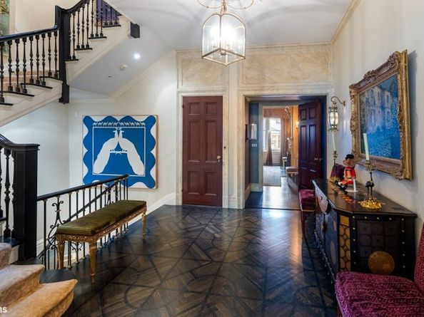 109 East 69th Street, New York NY 10021