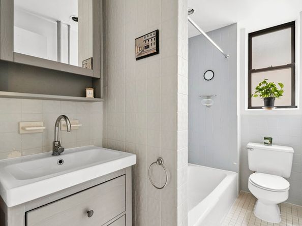 155 East 91st Street 5C, New York NY 10128