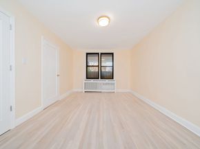 35-20 Leverich Street A403, Queens NY 11377