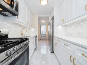 35-20 Leverich Street A403, Queens NY 11377