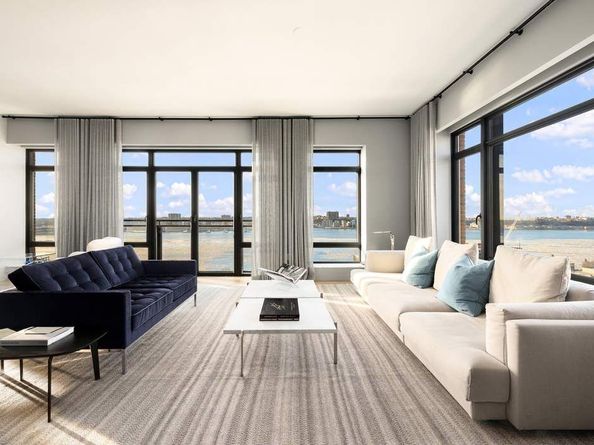 555 West 22nd Street 19AW, New York NY 10011