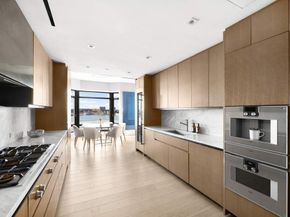 555 West 22nd Street 19AW, New York NY 10011