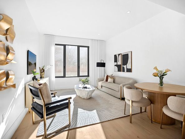 244 East 52nd Street 4C, New York NY 10022