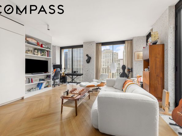 16 West 40th Street 22B, New York NY 10018