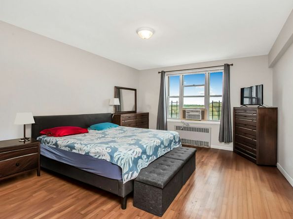 5601 Riverdale Avenue 7B, Bronx NY 10471