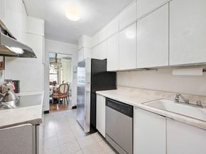 360 East 72nd Street A701, New York NY 10021