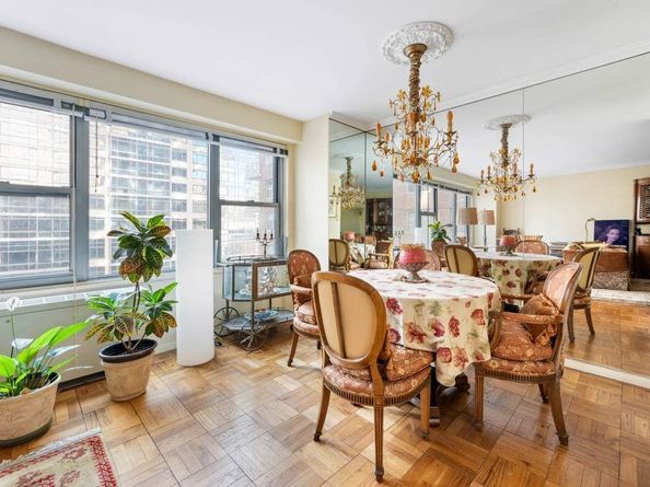 360 East 72nd Street A701, New York NY 10021