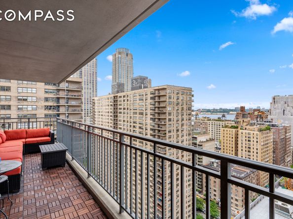 180 West End Avenue 25M, New York NY 10023