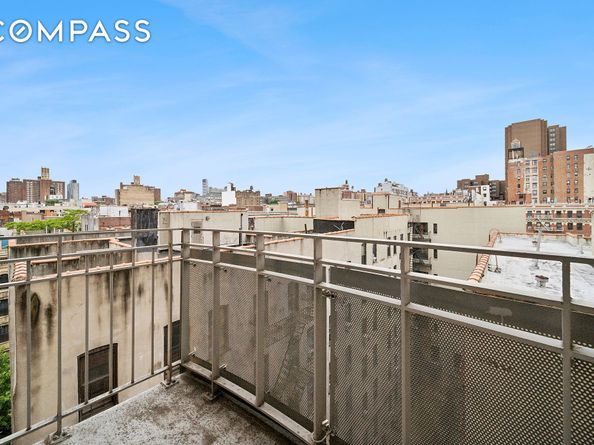 352 West 110th Street 9C, New York NY 10025