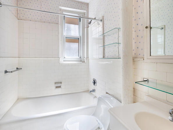 114 East 90th Street 5B, New York NY 10128