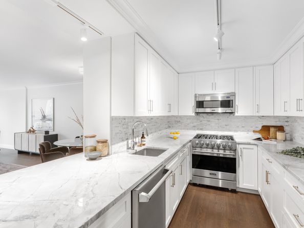 625 Main Street LL34, New York NY 10044