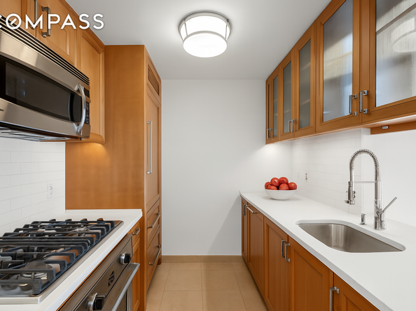 205 East 85th Street 7B, New York NY 10028