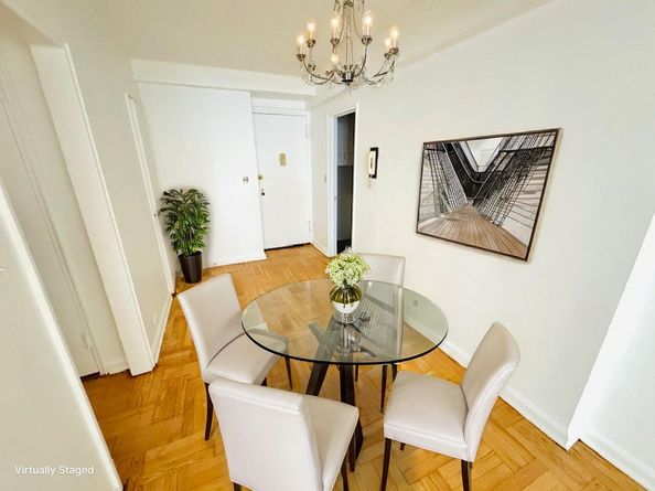135 East 54th Street 7M, New York NY 10022