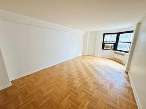 135 East 54th Street 7M, New York NY 10022