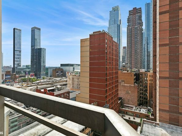 500 West 43rd Street 15J, New York NY 10036