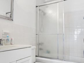 155 East 34th Street 9V, New York NY 10016