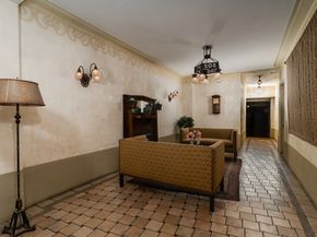 200 West 54th Street 2D, New York NY 10019