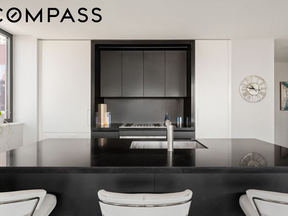 121 East 22nd Street N1702, New York NY 10010