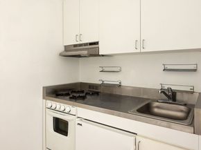 60 East 9th Street 508, New York NY 10003
